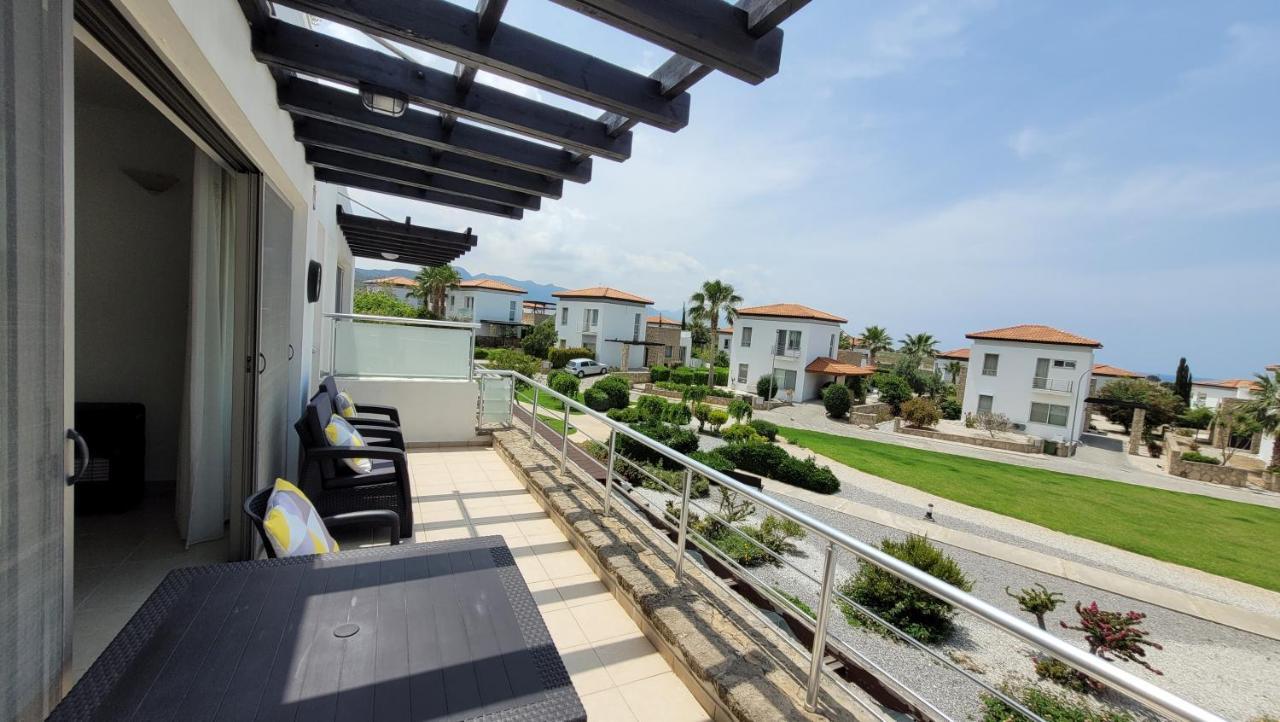 Sea And Mountain View Beachfront Penthouse Yali Exterior photo
