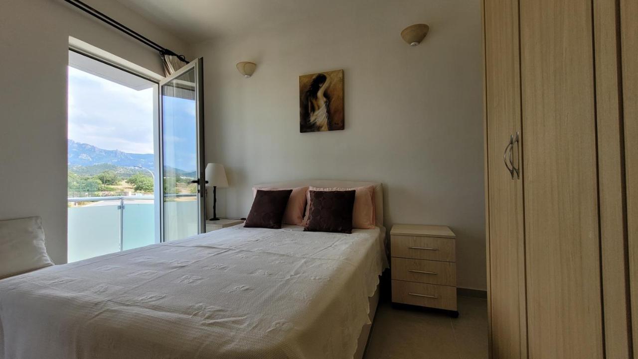 Sea And Mountain View Beachfront Penthouse Yali Exterior photo