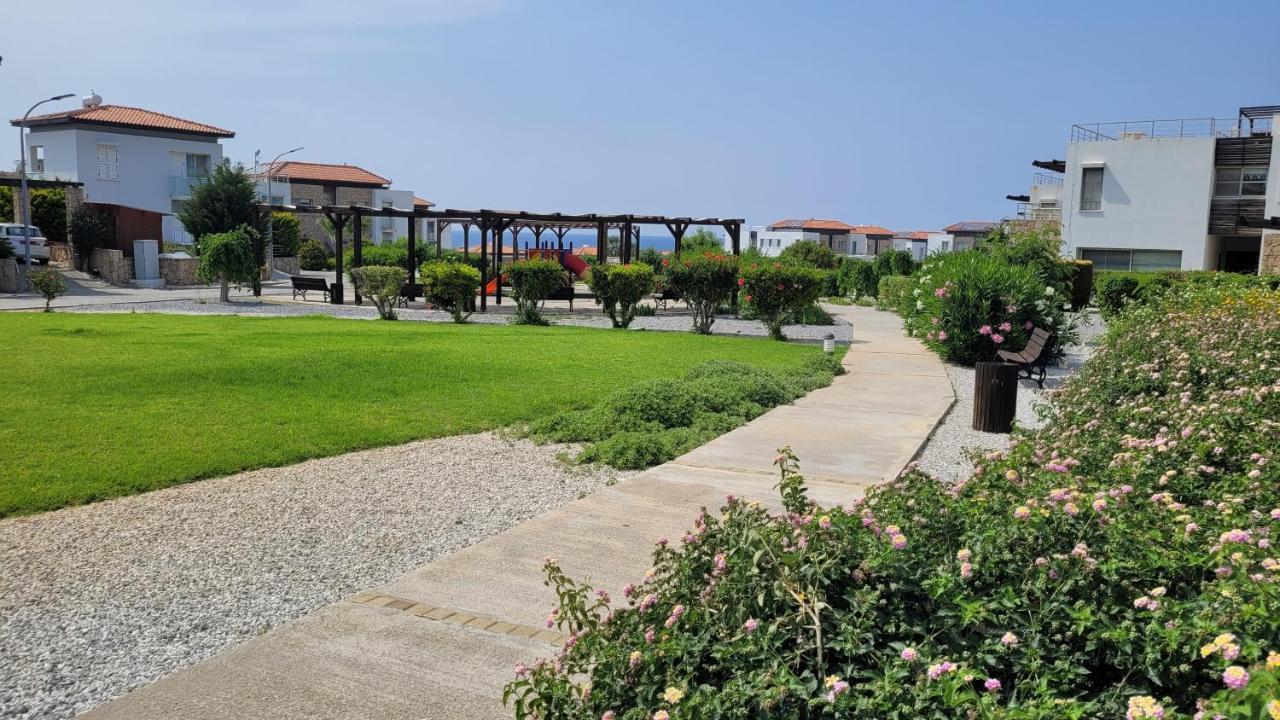 Sea And Mountain View Beachfront Penthouse Yali Exterior photo
